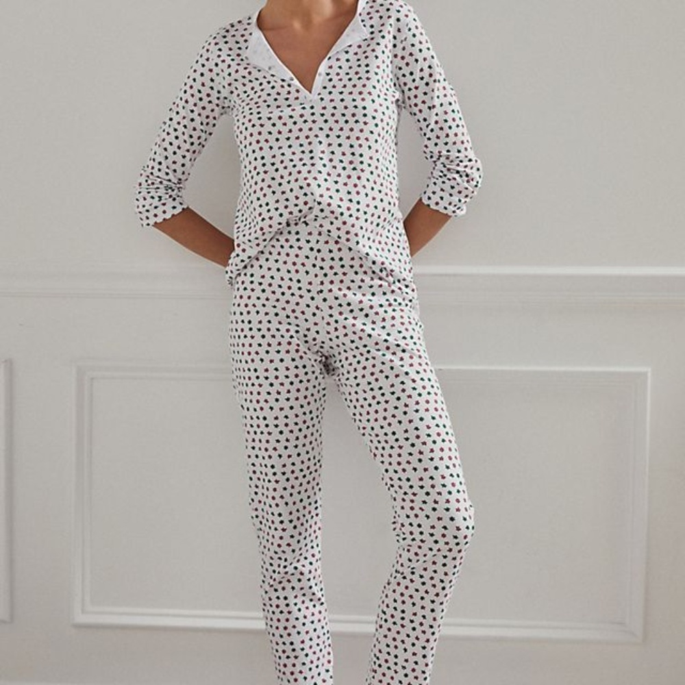 Roller Rabbit White and Red Classic Pajama Set Starry Night Christmas